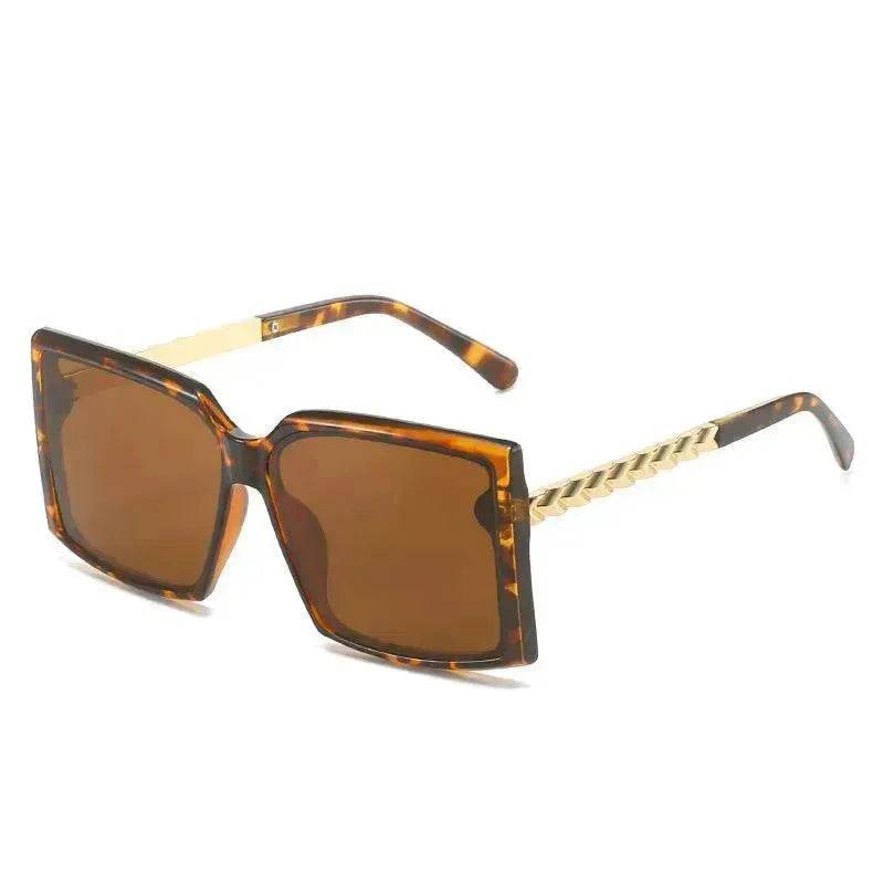 Fashion Box Simple Catwalk Light Luxury Sunglasses - Velora