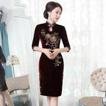 Golden Velvet Retro Modified Beaded Medium-length Cheongsam
