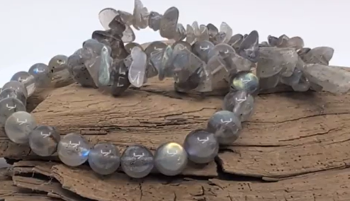 Labradorite Bracelet — 8mm Round & Chip