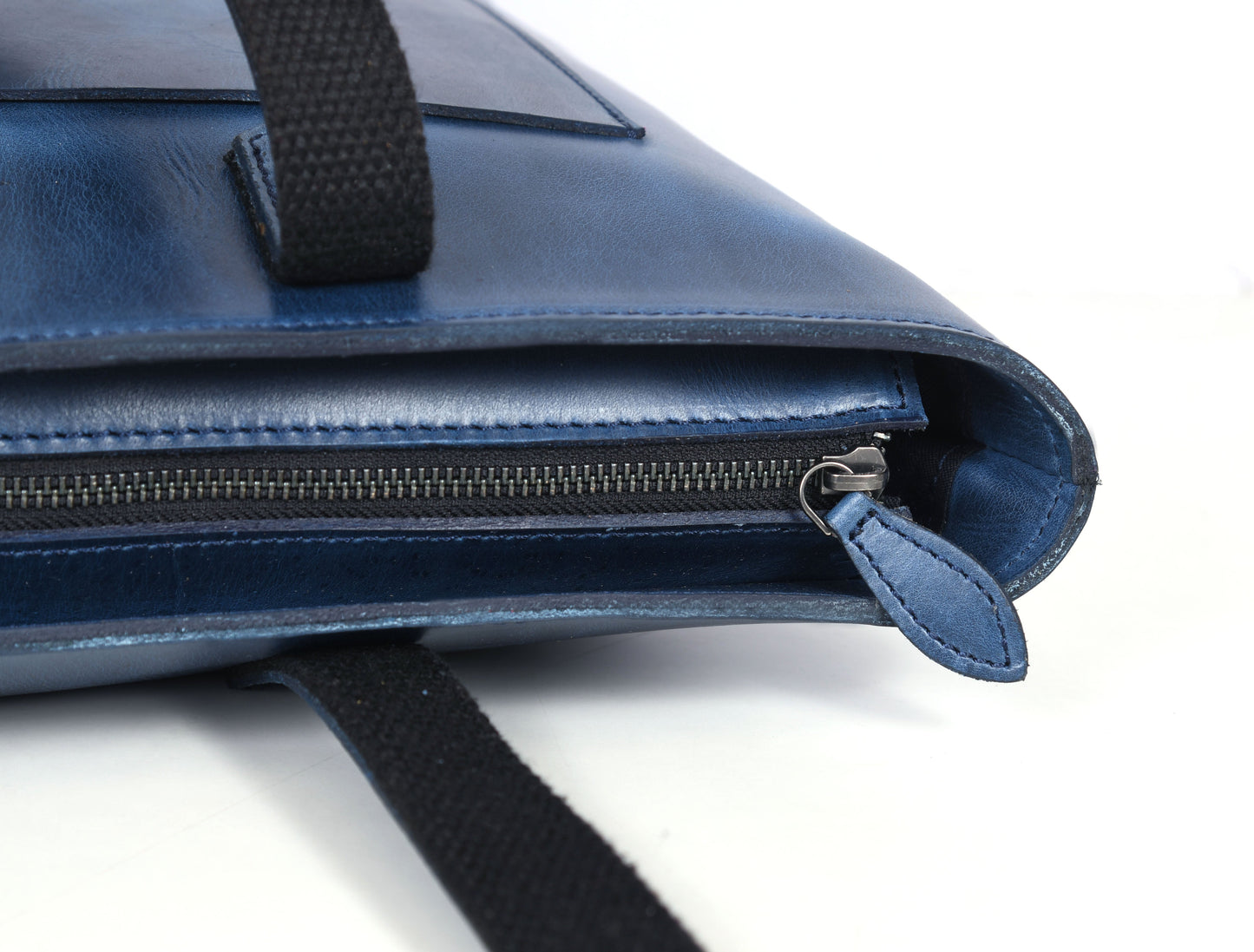 Leather Myra Tote Bag - Velora Luxury Fashion