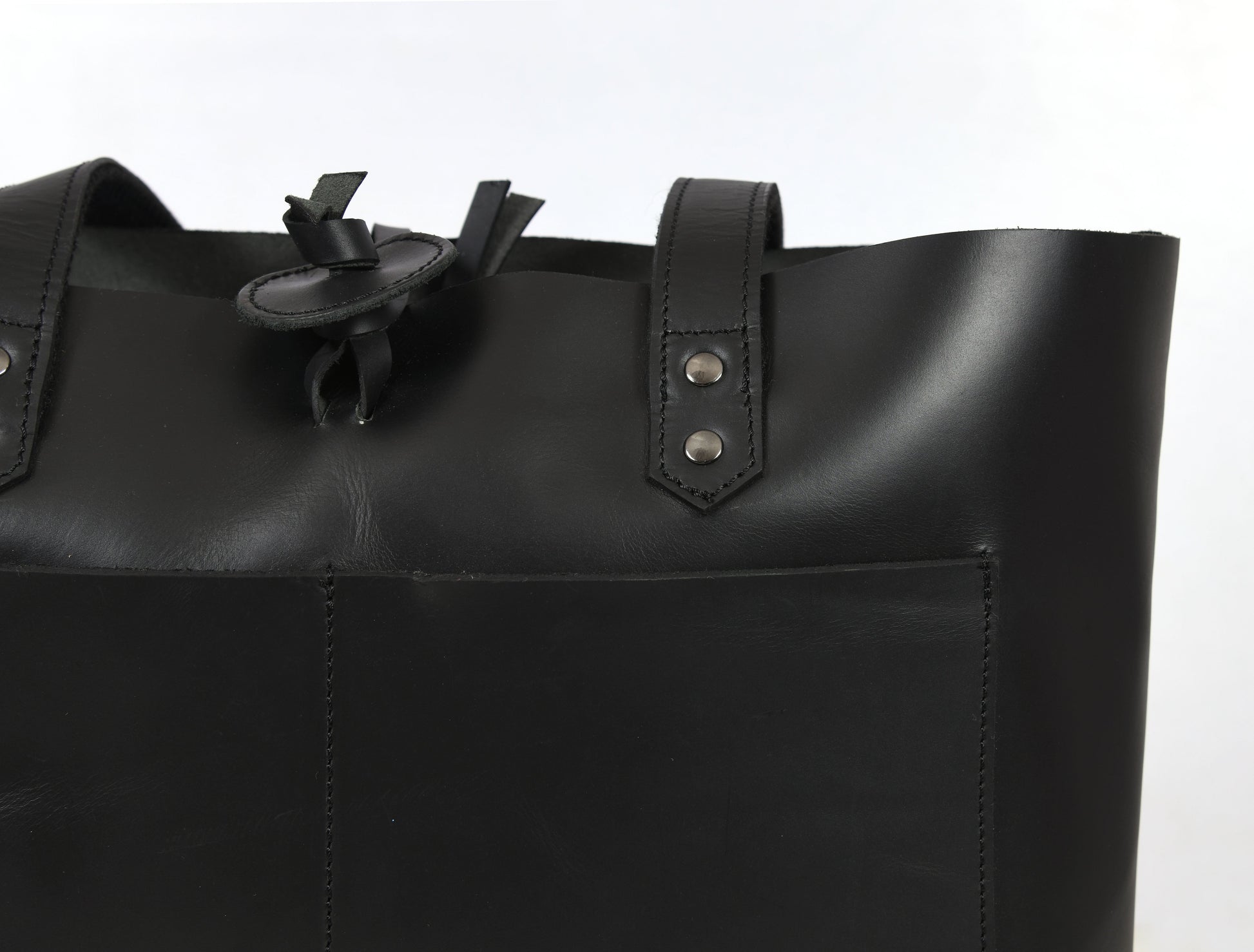 Leather Willow Tote - Velora Luxury Fashion