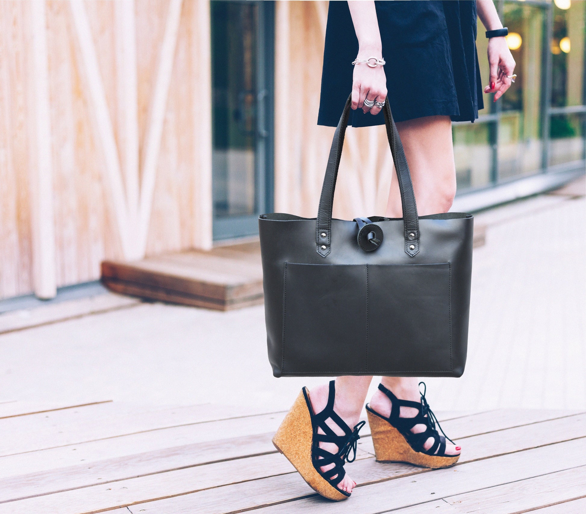 Leather Willow Tote - Velora Luxury Fashion