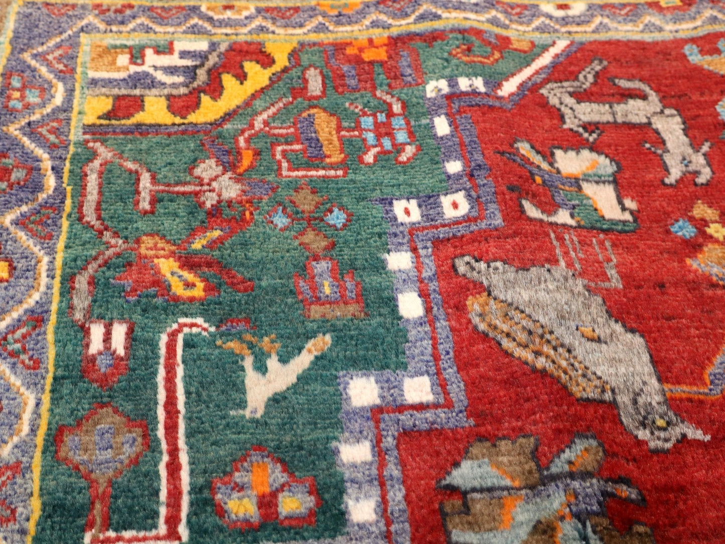 NW Persian Rug | 5' 1” x 9' - Velora