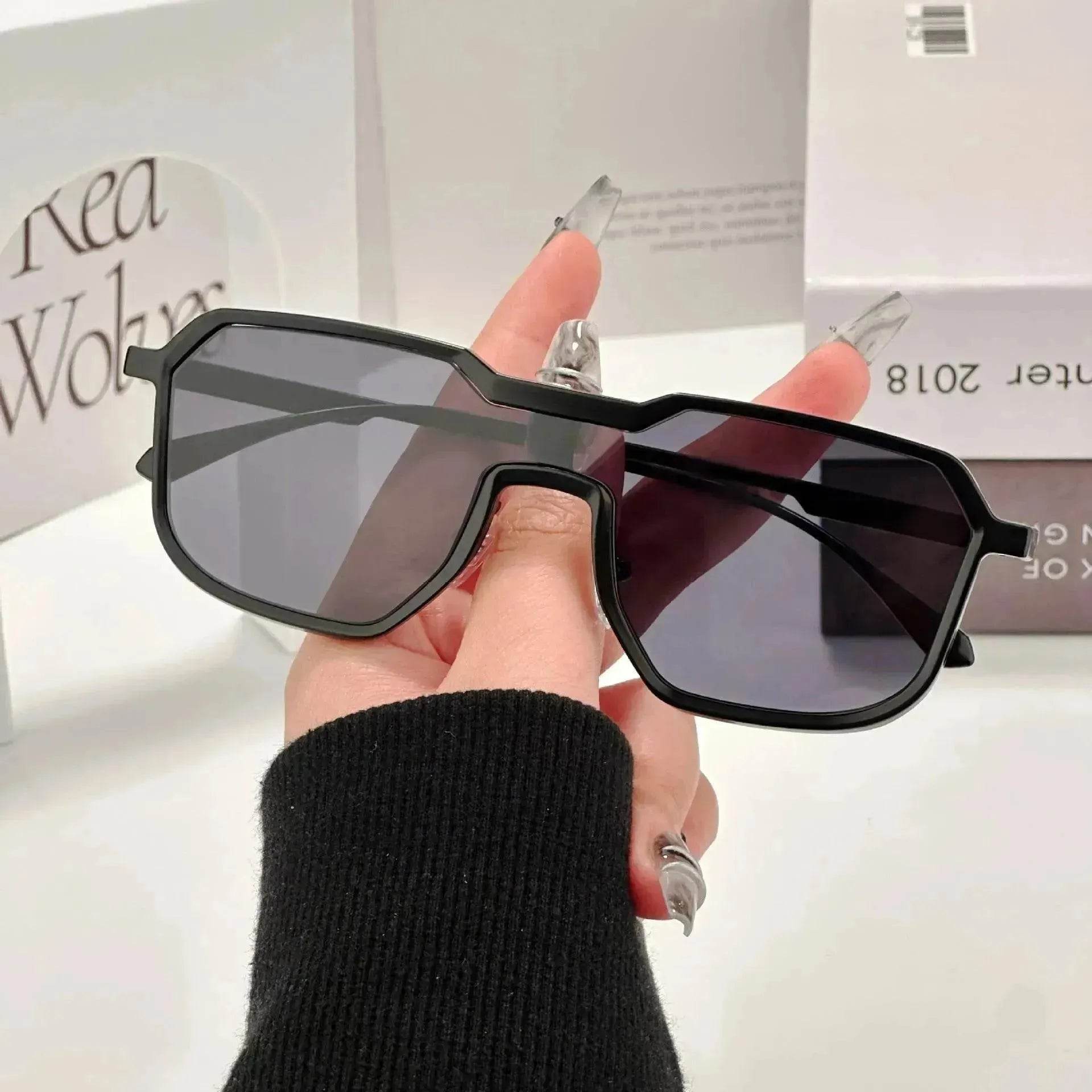 One-piece Street Shooting Trendy Cool Sunglasses - Velora