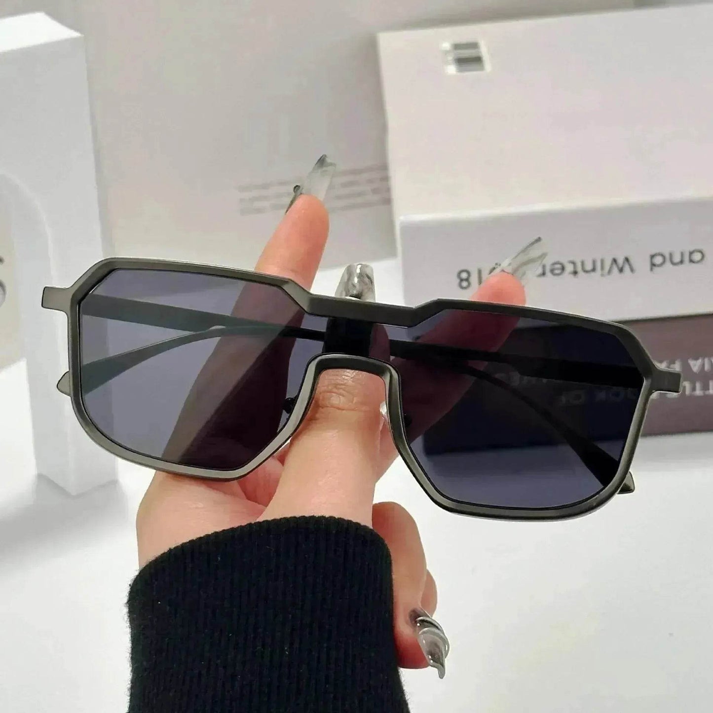 One-piece Street Shooting Trendy Cool Sunglasses - Velora