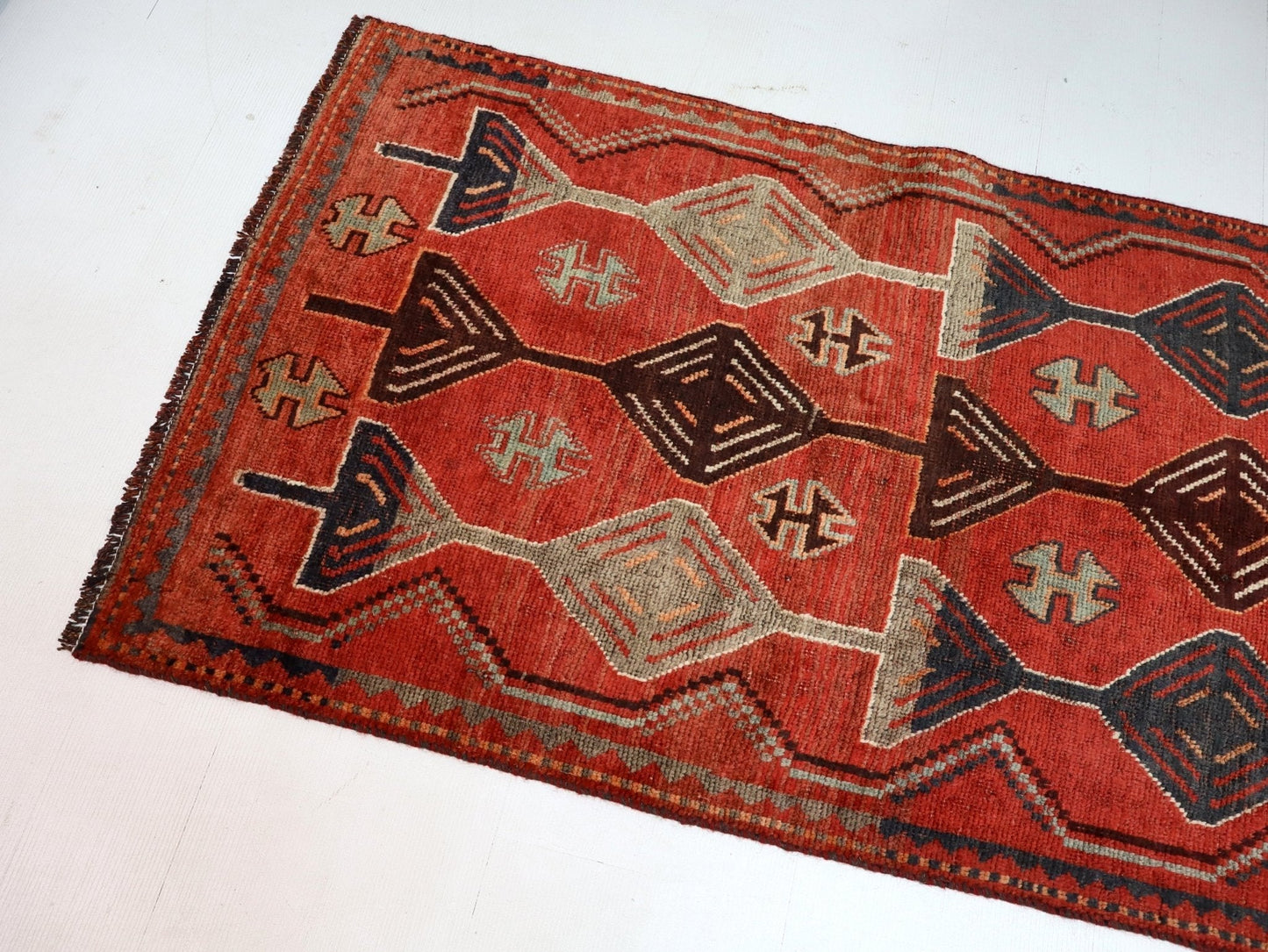 Persian Luri Runner Rug | 3' 1” x 8' 8" - Velora