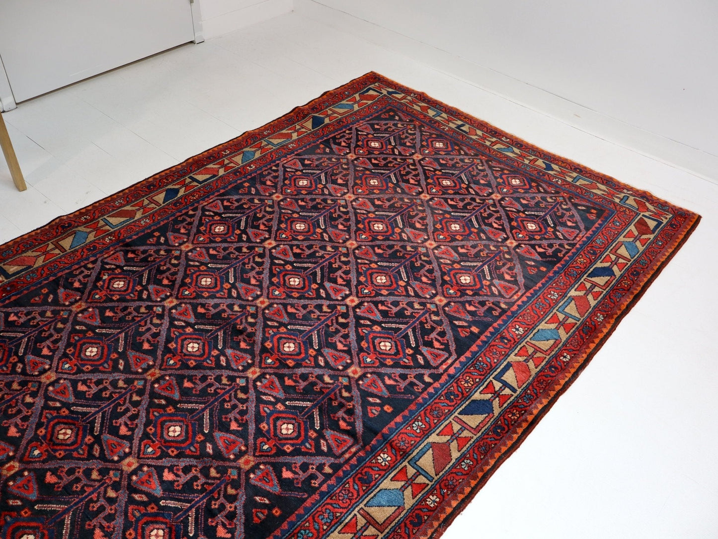Persian Nahavand Rug | 5' 2" x 10' 8" - Velora