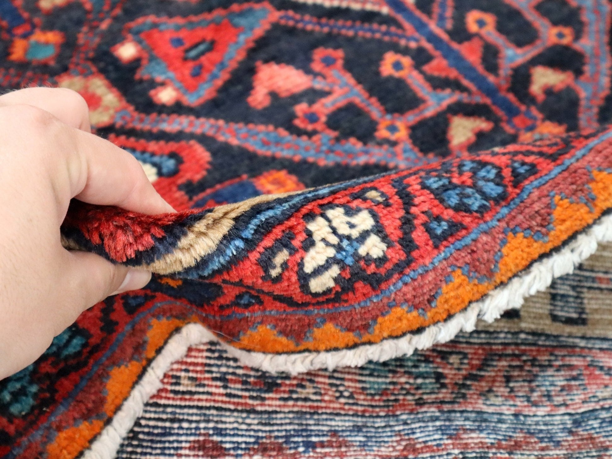 Persian Nahavand Rug | 5' 2" x 10' 8" - Velora