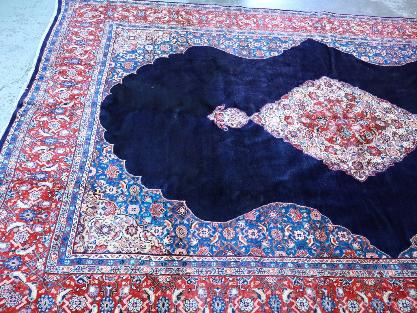Persian Sarouk Rug | 7' 9" x 11' - Velora
