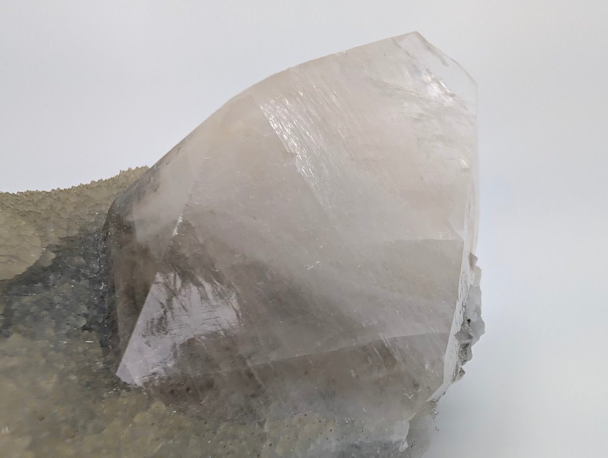 Radiant Dogtooth Calcite with Sugar Sphalerite – Fujian, China