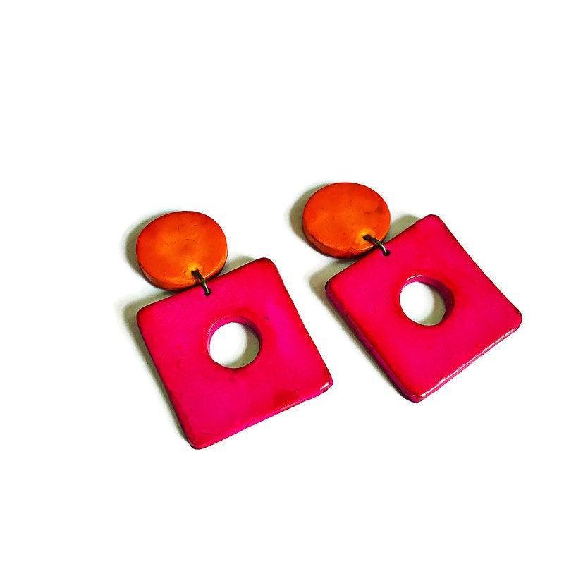 Retro Statement Necklace with Abstract Shapes in Neon Pink Purple Orange - Velora Luxury Fashion