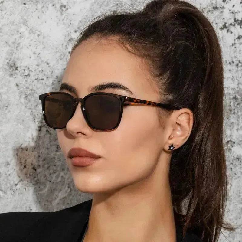 Simple Retro Sunglasses For Men And Women - Velora